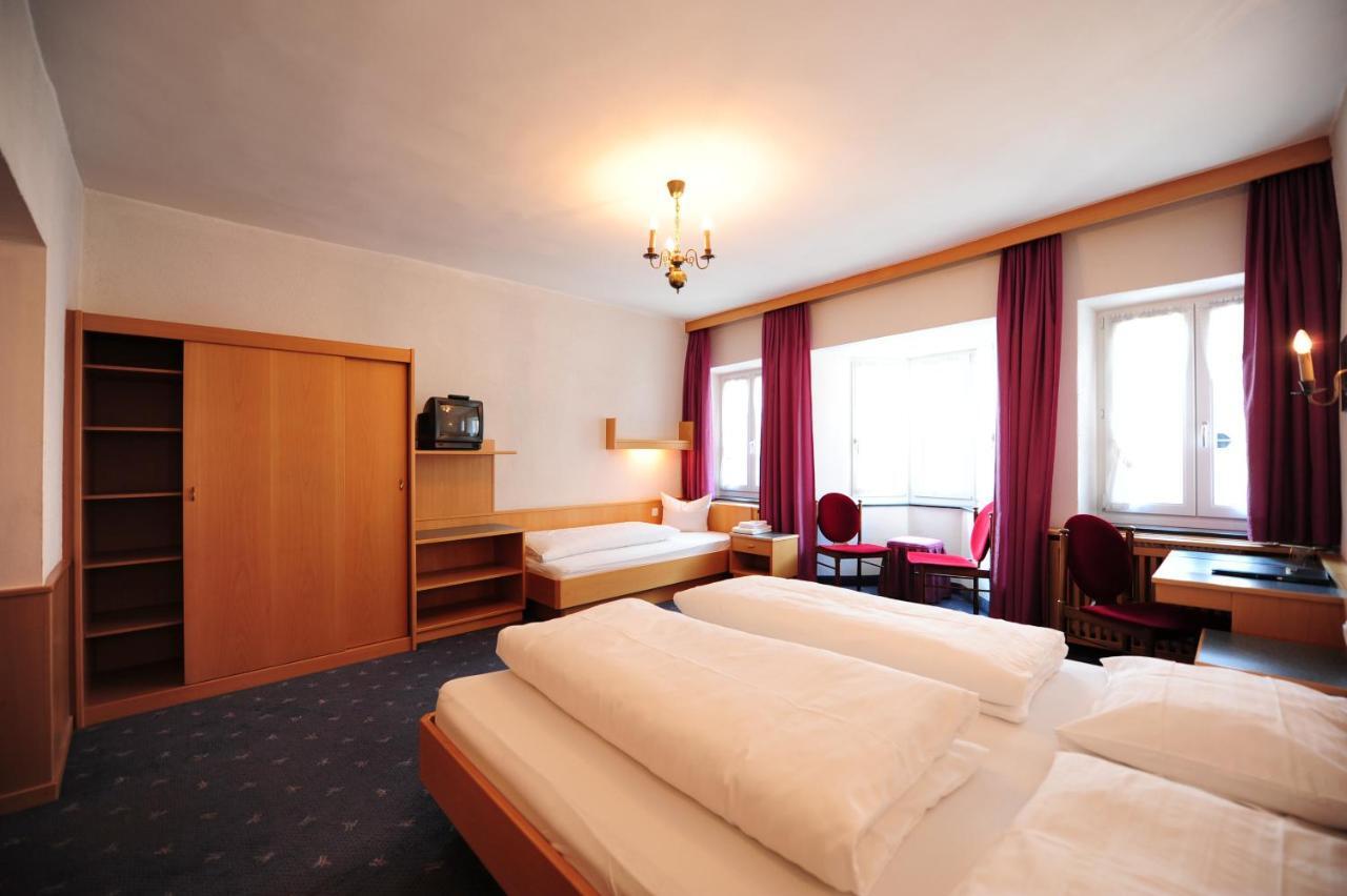 Hotel Krone Matrei am Brenner Ngoại thất bức ảnh