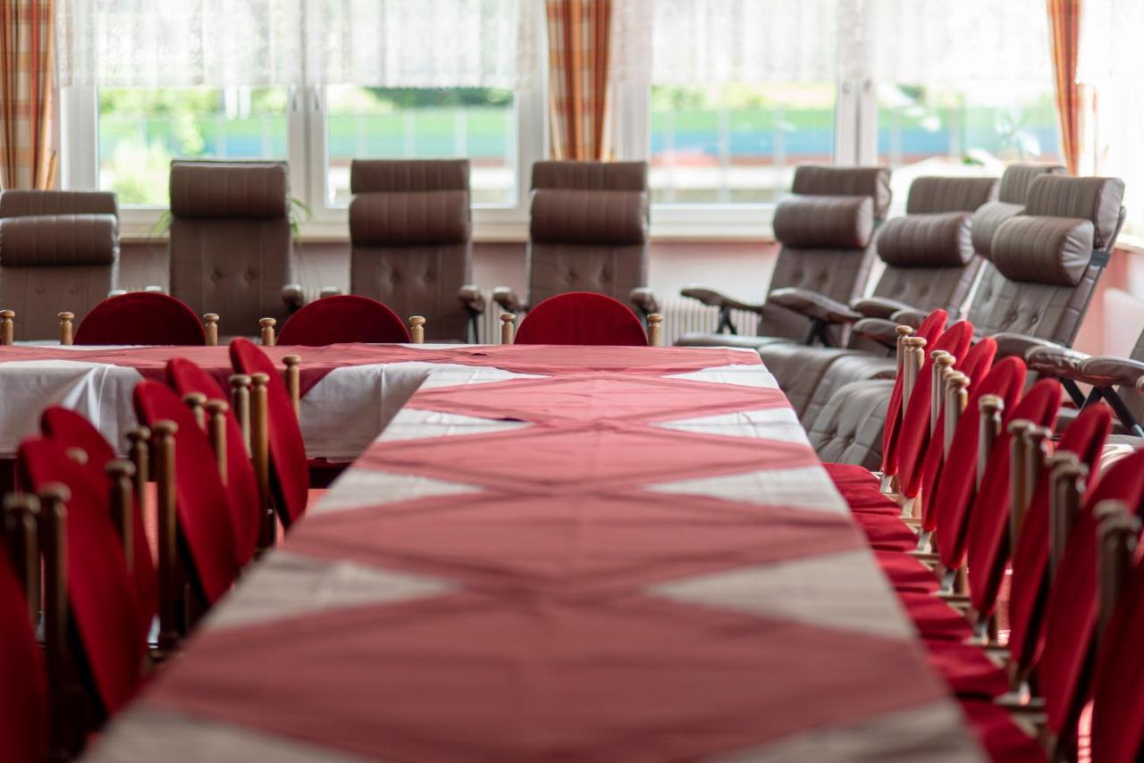 Hotel Krone Matrei am Brenner Ngoại thất bức ảnh