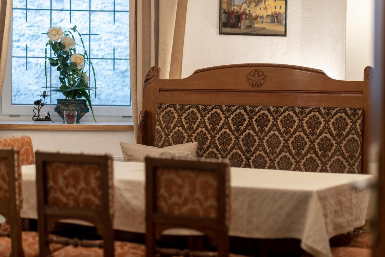 Hotel Krone Matrei am Brenner Ngoại thất bức ảnh