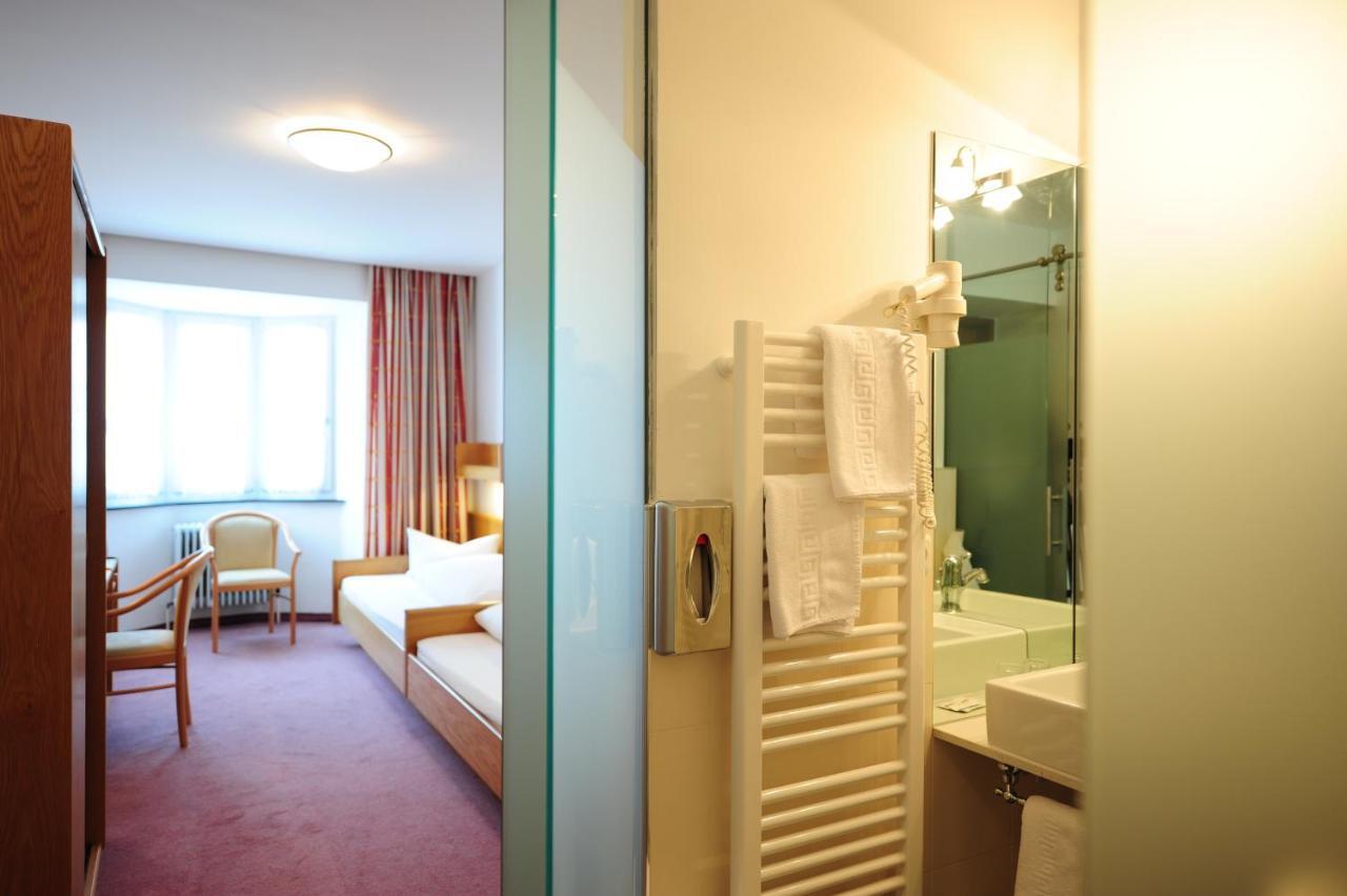 Hotel Krone Matrei am Brenner Ngoại thất bức ảnh